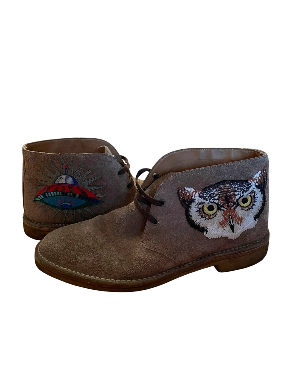 Gucci Men's Suede Owl & UFO Embroidered Moreau Chukka Boots - Size 10